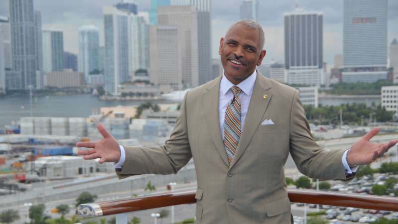 Arnold Donald to step down from Carnival board