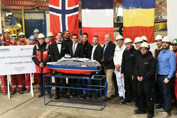 Le Commandant Charcot, Ponant, cruise, steel cutting, cruising,
