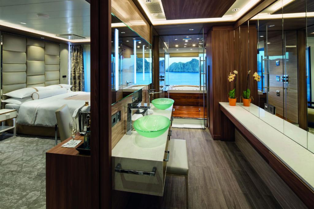 Azamara Pursuit, Azamara, 