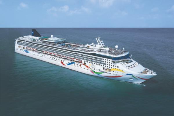 Norwegian Cruise Line ship Norwegian Dawn, homeport Southampton