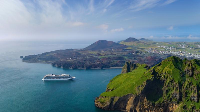 Viking Jupiter cruising in Iceland