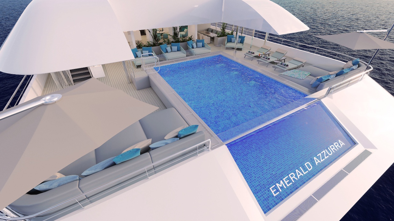 Emerald Azzurra pool area