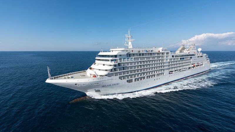 Silversea unveils bonus commission on 2023 voyages