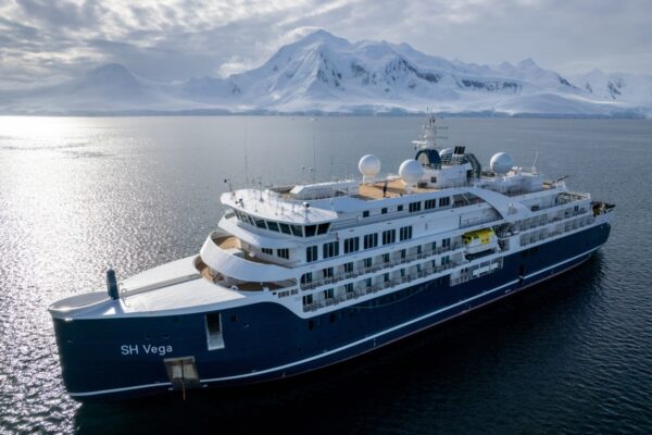 New Swan Hellenic ship elegant second ship, embarks on inaugural Arctic season