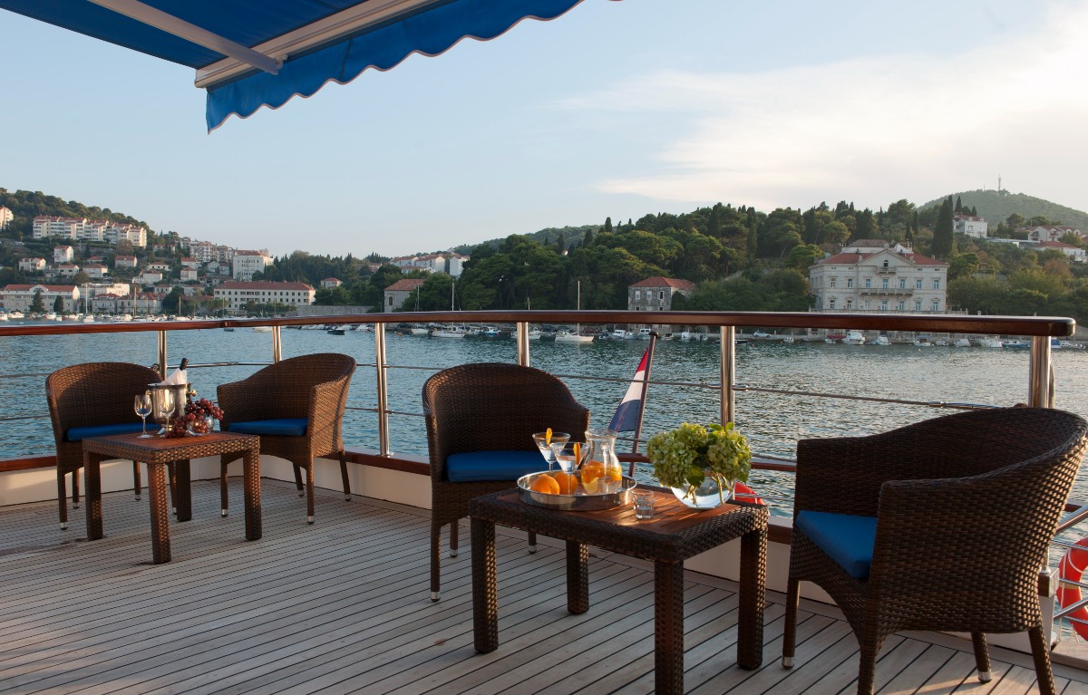 MS Mendula yacht cruise