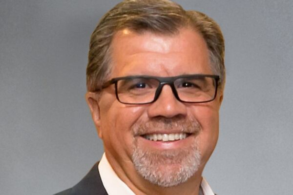 Norwegian Cruise Line Holdings boss Frank Del Rio to retire