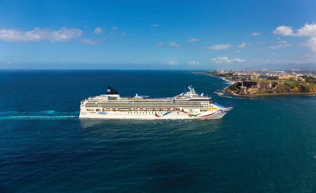 Norwegian Cruise Line, Norwegian Dawn